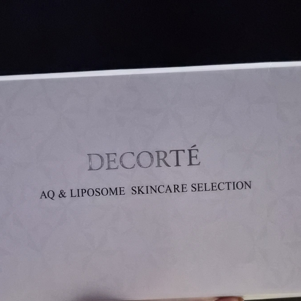 Decorte AQ & LIPSOME skincare selection - 6 products